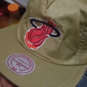 Miami Heat Throwbcak fitted